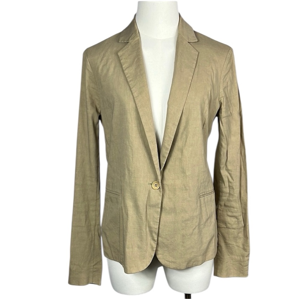 Theory Linen Safari‎ Blazer in Tan.
